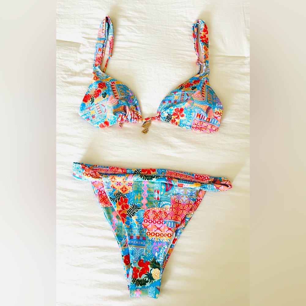 Colorful Patterned Bikini Set - Picture 6 of 7